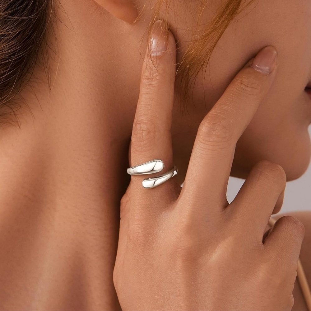 Non Tarnish Silver Tone Wrap Ring